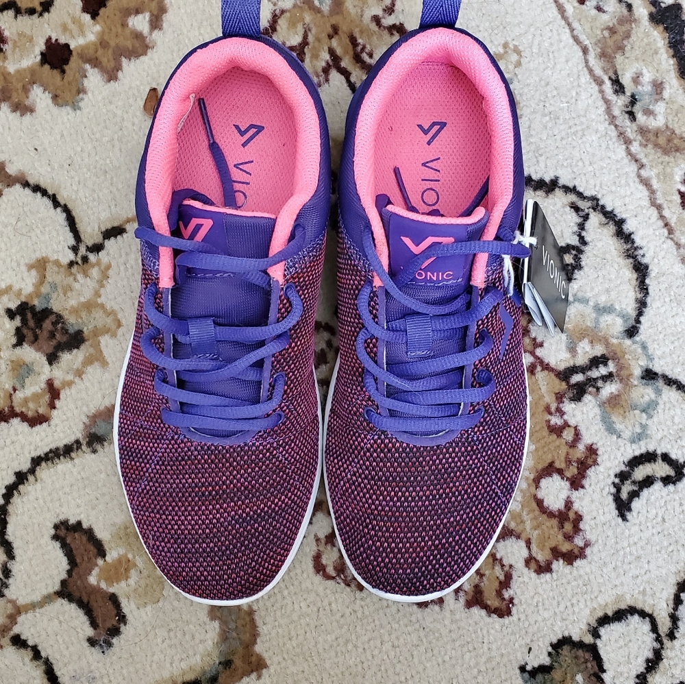 VIONIC SNEAKERS